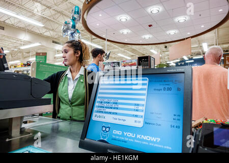 Pi. Fort Myers Florida,Publix,supermarché,épicerie,intérieur,nourriture,caissière,adultes,femme femme femme femme femme,travail,travailleur,travailleurs, Banque D'Images