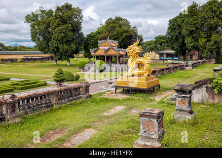 L'emplacement de l'perdu Kien Trung Pavilion (l'endroit pour les activités journalières d'empereurs). Ville Impériale (La Citadelle), Hue, Vietnam. Banque D'Images