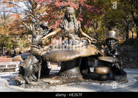 Alice au Pays des merveilles de la sculpture, Central Park, NYC Banque D'Images
