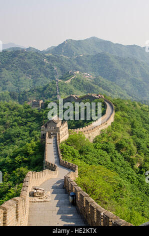 La première section de Mutianyu de la Grande Muraille, Pékin, Chine. Banque D'Images