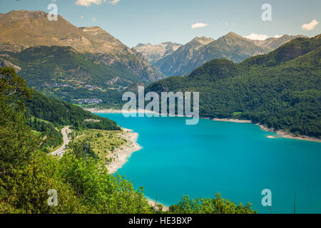 Bulbal réservoir, également appelé Marais Bubal est un réservoir situé dans les Pyrénées espagnoles de Benasque (Huesca). Banque D'Images