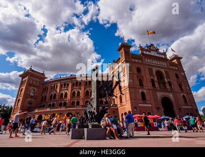 Espagne, Madrid, vue extérieure de l'arène Plaza de Toros de Las Ventas. Banque D'Images