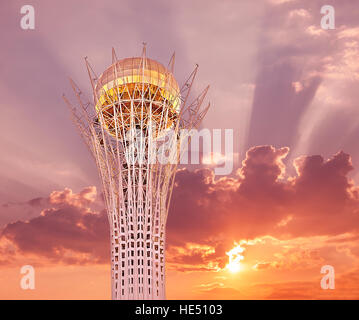 ASTANA, Kazakhstan - Juillet 03, 2016 : Bayterek tower est le symbole principal du Kazakhstan à Astana, Kazakhstan ville sur Juillet 03, 2016. Banque D'Images