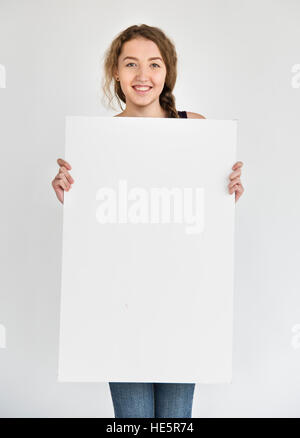 Groupe diversifié de personnes Holding Blank Placard Concept Banque D'Images