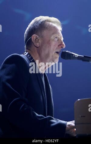 Hambourg, Allemagne. 25Th Dec 2016. John Miles live 2016 Night of the Proms à Barclaycard, Hamburg. Utilisation dans le monde entier 16.12.2016 | © dpa/Alamy Live News Banque D'Images