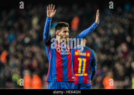 Barcelone, Catalogne, Espagne. Dec 18, 2016. L'avant du FC Barcelone MESSI célèbre son but dans l'LaLiga match contre l'Espanyol au Camp Nou à Barcelone © Matthias Rickenbach/ZUMA/Alamy Fil Live News Banque D'Images