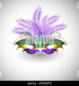 Masque lumineux violet et vert avec plumes, décorés avec de l'or sur un fond clair Illustration de Vecteur