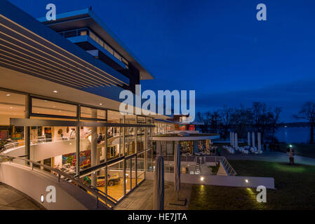 Le Musée Buchheim dans la nuit dans le Lac de Starnberg à Bernried, Berlin, Bavaria, Germany, Europe Banque D'Images