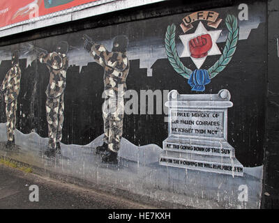 UFF syndicaliste fresque à la mémoire, au large de Shankill Road West Belfast, Irlande du Nord, Royaume-Uni Banque D'Images