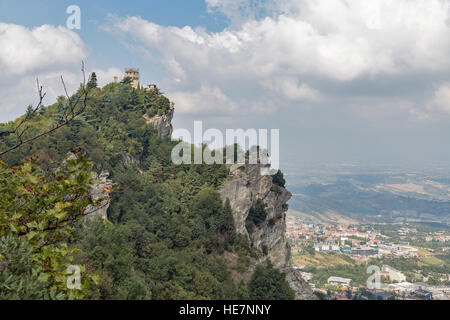 Castello della Cesta ou Cesta tower, l'un des trois forteresse de San Marino. Banque D'Images
