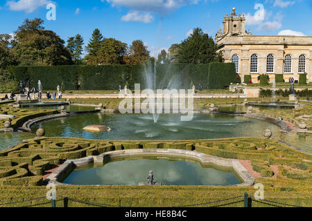 Les terrasses de l'eau à Blenheim Palace Banque D'Images