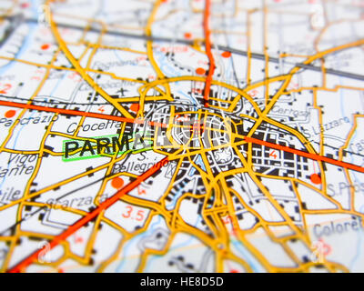 La ville de Parme sur une carte routière (Italie) Banque D'Images