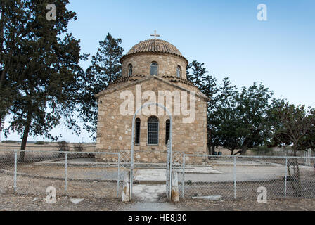 Chapelle sur la tombe de St Barnabas monastère, près de la ville de Famagouste, Chypre du nord Banque D'Images