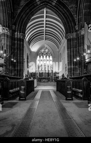 À l'intérieur d'une vieille église en pierre de passage. adieu. Banque D'Images