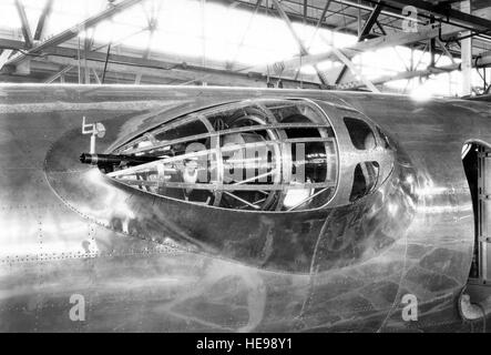 Boeing XB-17 (modèle 299) rationaliser (tourelle à canon taille extérieur tireur). (U.S. Photo de l'Armée de l'air) Banque D'Images