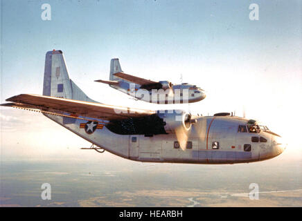 Au début du programme (et plus tard sur les missions de la récolte), Ranch Hand C-123s a effectué de l'Armée de l'air sud-vietnamienne et les marquages d'un représentant militaire du Sud Vietnam à bord. (U.S. Photo de l'Armée de l'air) Banque D'Images