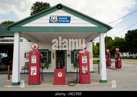 Ambler's Gas Station Texaco à l'intersection de la route 66 et de l'Illinois Route 17, Dwight, Livingston County, Illinois, États-Unis. Banque D'Images