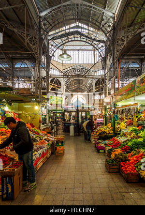 Argentine, Province de Buenos Aires, Ville de Buenos Aires, en vue de l'intérieur du marché de San Telmo. Banque D'Images