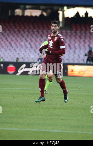 Napoli, Italie. Dec 18, 2016. Marco Benassi (F.C) en action lors d'un match de football entre SSC Naples et Turin C.F. au stade San Paolo de Naples .résultat final Napoli vs Torino F.C. 5-3 © Salvatore Esposito/Pacific Press/Alamy Live News Banque D'Images