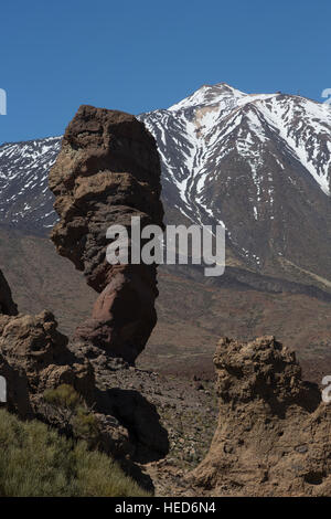 "Le doigt de Dieu" une formation de roche volcanique près du mont Teide, Tenerife, Canaries, Espagne Banque D'Images