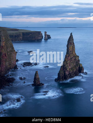Des piles de Duncansby, Caithness, Ecosse Banque D'Images