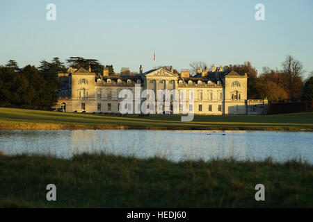 L''Abbaye de Woburn au coucher du soleil Banque D'Images