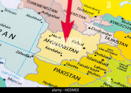 Flèche rouge pointant l'Afghanistan sur la carte de l'Asie continent Banque D'Images