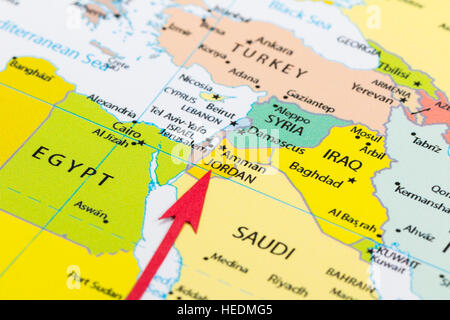 Flèche rouge pointant la Jordanie sur la carte de l'Asie continent Banque D'Images