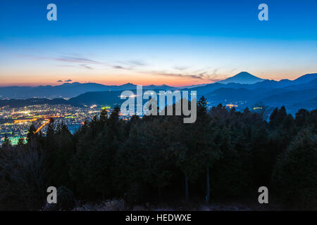 Vue de l'Nanohanadai, Yabitsu, Hadano City, préfecture de Kanagawa, Japon Banque D'Images