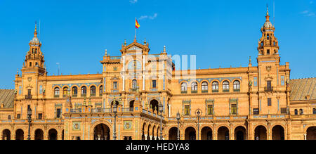 Bâtiment principal de la Plaza de Espana, une architecture complexe dans Séville - ESPAGNE Banque D'Images