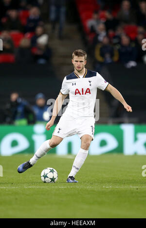 Tottenham Hotspur est Eric Dier au cours de la Ligue des Champions, Groupe E match au stade de Wembley, Londres. Banque D'Images