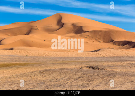 Dunes de sable, désert du Sahara, l'Erg Chebbi, Merzouga, Maroc Banque D'Images