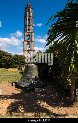 La tour à Manaca Iznaga, plantation de canne à sucre, utilisée pour la garde d'esclaves, Ingenio, Trinidad, Cuba Banque D'Images