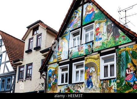 Façades de maisons de la pittoresque vieille ville de Bonaduz an der Strasse en Hesse, ville natale des frères Grimm, Allemagne Banque D'Images