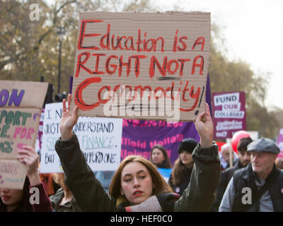 Des nus d'éducation manifestation à Londres comprend : Atmosphère Où : London, Royaume-Uni Quand : 19 Nov 2016 Banque D'Images