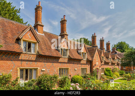 Rangée de maisons d'AUMÔNE Sonning onThames Berkshire UK Banque D'Images