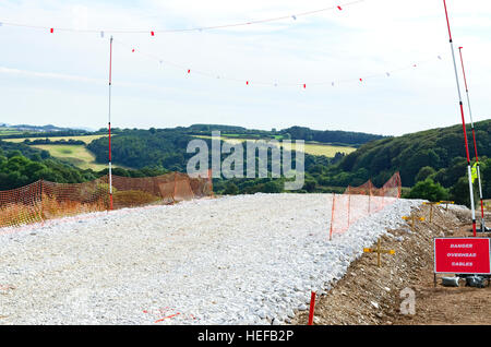 Une nouvelle construction de routes sur terre de verdure près de Truro, Cornwall, UK Banque D'Images