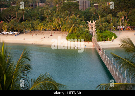 Plage tropicale à Sentosa, Singapour Banque D'Images