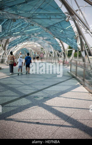 Plafond de Verre passerelle avec des structures métalliques Banque D'Images