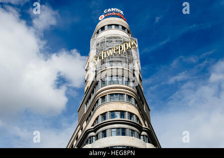 Madrid, Espagne - 14 septembre 2016 : Capitol building dans Gran Via à Madrid. Il est l'un des plus célèbres bâtiments, a été construit dans le style Art déco en sty Banque D'Images