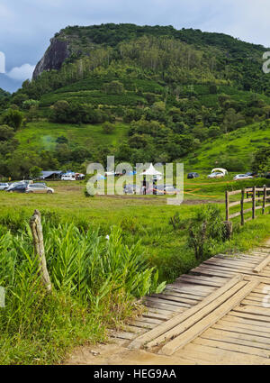 Le Brésil, l'État de Minas Gerais, Heliodora, paysage de montagne. Banque D'Images