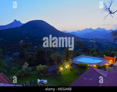 Brésil, État de Rio de Janeiro, Petropolis, Nogueira, vue de l'hôtel Pousada Le Siramat. Banque D'Images