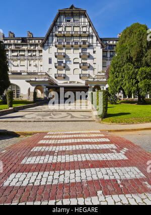 Brésil, État de Rio de Janeiro, Petropolis, vue sur le Palacio Le Quitandinha. Banque D'Images