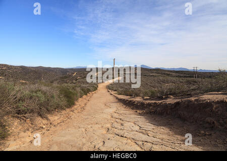 Sentier de randonnée qui surplombe la côte de Laguna Beach Laguna dans le désert de la Californie, aux États-Unis Banque D'Images