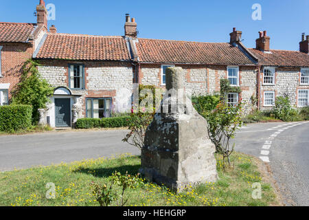 Période cottages, Burnham Overy Ville, Norfolk, Angleterre, Royaume-Uni Banque D'Images