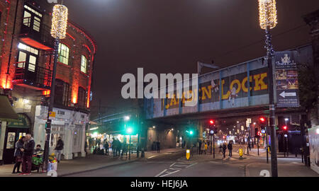 Camden Town et Camden Lock de nuit, North London, Angleterre, Royaume-Uni, NW1 8AF Banque D'Images