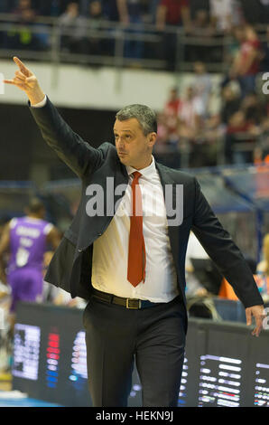 Belgrade, Serbie. 22 Décembre, 2016 L'entraîneur-chef : Dejan Radonjic de Crvena Zvezda Belgrade mts au cours de la Turkish Airlines EuroLeague 2016/2017 Saison régulière 14 Ronde match entre le stade Crvena Zvezda Belgrade MTS et Real Madrid Aleksandar Nikolic le 22 décembre 2016 à Belgrade, Serbie. © Nikola Krstic/Alamy Live News Banque D'Images