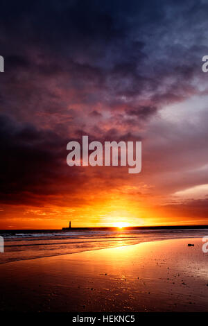 Sunderland, Royaume-Uni. 23 décembre 2016. C'était le calme avant l'arrivée de Storm Barbara à Sunderland. Des vents violents et la pluie passera au-dessus de la ville plus tard dans la journée (c) Paul Swinney/Alamy Live News Banque D'Images