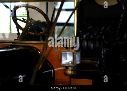 Stuart, Florida, USA. 26Th Dec 2016. Transports Canada a rencontré 080808 8 elliott Meghan McCarthy/Le Palm Beach Post-avance pour Thompson-0055817A-LIGNE PAS DE DATE- Il y a des véhicules à la collection vintage Elliott Museum. Ne pas diffuser en dehors de COX COMMUNICATIONS. À PALM BEACH,-0779, MARTIN, ST. LUCIE, INDIAN RIVER ET LES COMTÉS DE OKEECHOBEE, en Floride. À ORLANDO. À PLAT, SUR LES MAGAZINES, les tabloïdes, les vaste monde, sur l'utilisation d'Internet. Pas de ventes. © Meghan Mccarthy/Le Palm Beach Post/ZUMA/Alamy Fil Live News Banque D'Images