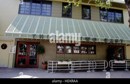 Palm Beach, Floride, USA. 26Th Dec 2016. 033109 npost NPC 32 East --Photo personnel par Libby Volgyes/Le Palm Beach Post 0062827A -- pour N-Restaurant Post Review par J. Gwen Berry -- Delray Beach-Â¤32 East à Delray Beach. 04/03/09 PAS POUR LA DISTRIBUTION À L'EXTÉRIEUR COX COMMUNICATIONS. À PALM BEACH,-0779, MARTIN, ST. LUCIE, INDIAN RIVER ET LES COMTÉS DE OKEECHOBEE, en Floride. À ORLANDO. À PLAT, SUR LES MAGAZINES, les tabloïdes, les vaste monde, sur l'utilisation d'Internet. 04/03/2009 © Libby Volgyes/Le Palm Beach Post/ZUMA/Alamy Fil Live News Banque D'Images